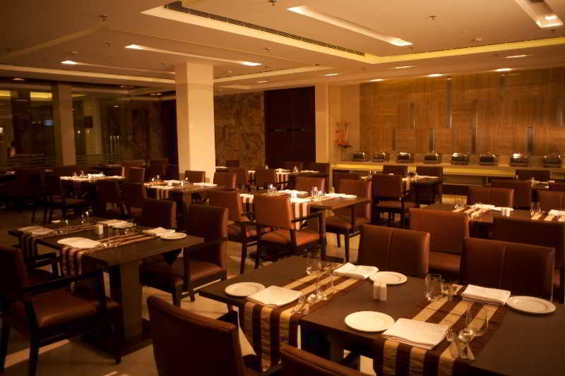 Vibe By The Lalit Traveller Hotell Faridabad Exteriör bild