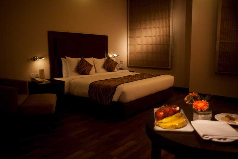 Vibe By The Lalit Traveller Hotell Faridabad Exteriör bild