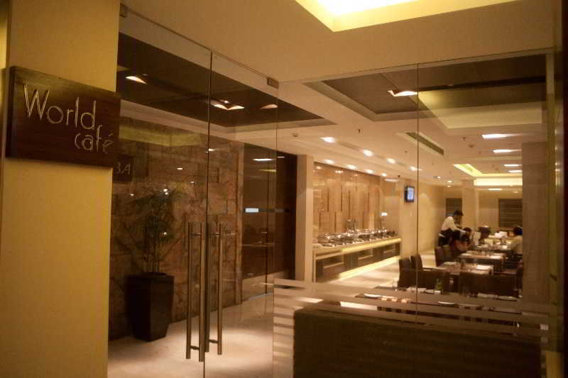 Vibe By The Lalit Traveller Hotell Faridabad Exteriör bild