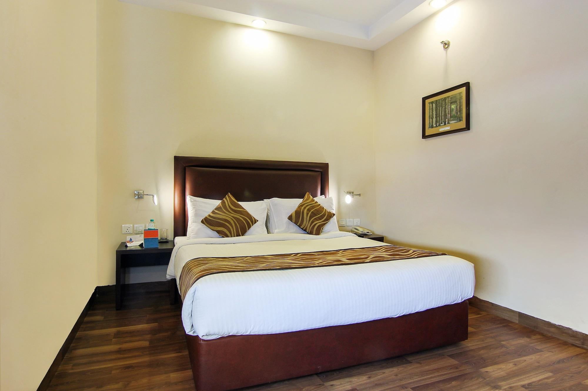 Vibe By The Lalit Traveller Hotell Faridabad Exteriör bild