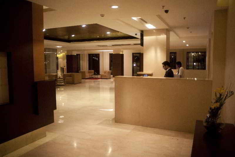 Vibe By The Lalit Traveller Hotell Faridabad Exteriör bild