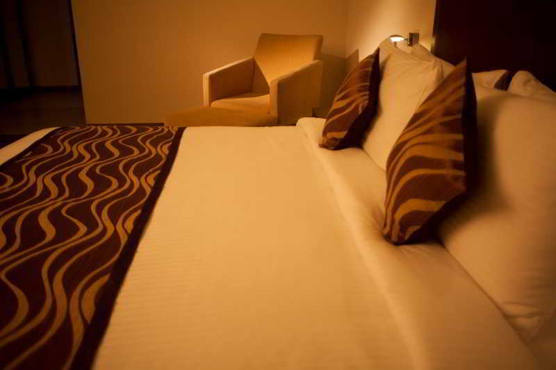 Vibe By The Lalit Traveller Hotell Faridabad Exteriör bild